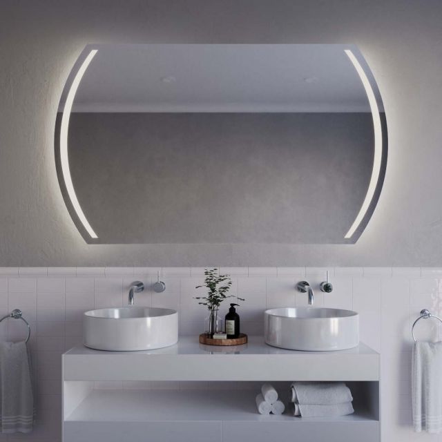 Espejo atípico con iluminación LED A5